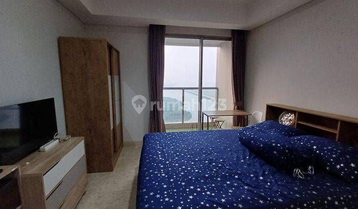 Apartemen Gold Coast Studio Furnished Sea View 1