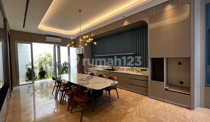 Luxury Furnished House In Golf Island Cluster Signature Size 8x25 M2 PIK, North Jakarta