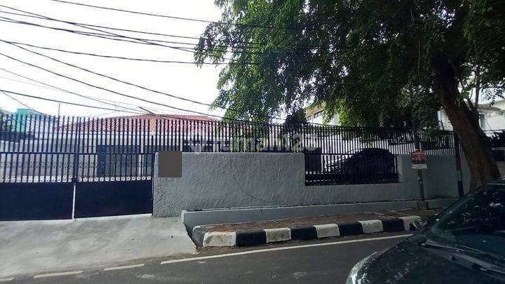 Disewakan Rumah Di Menteng Luas 1070 M2, Jakarta Pusat 1