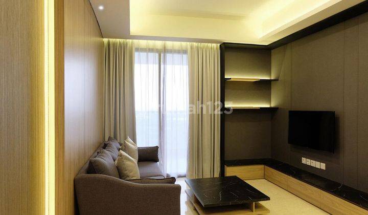 Apartemen Gold Coast 3br 135 M2 Sea View Furnished 2