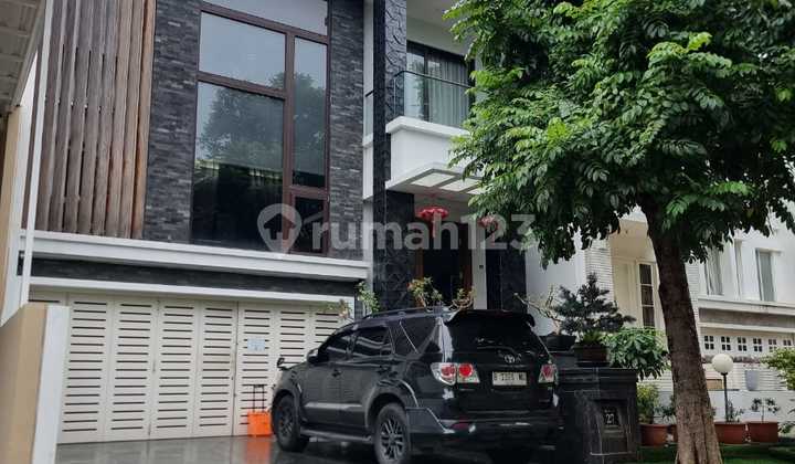 Rumah Di Crown Golf, Pearl Garden Pik, Jakarta Utara