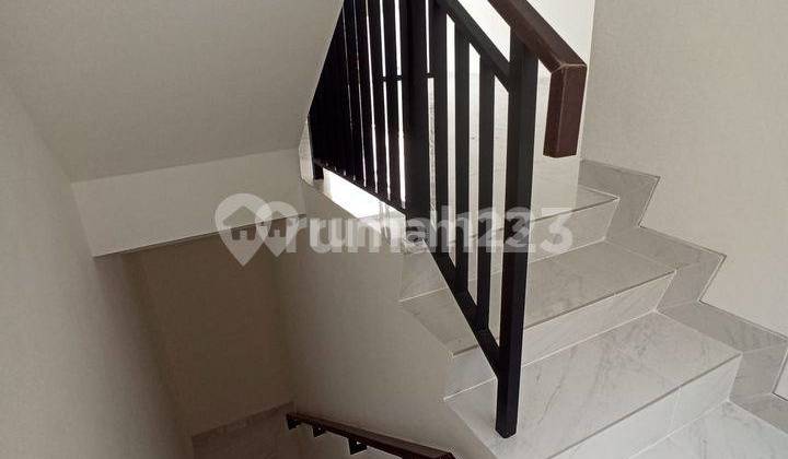 Rumah Di Golf Island Uk 5x12.5 M2 3 Lantai, Brand New. Pik 2