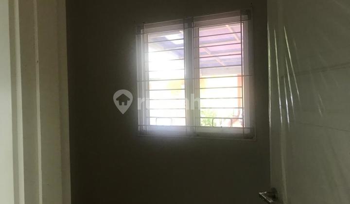 Nice 3-Story House in Montana Cluster, Gading Serpong 2