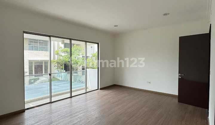 For Quick Sale 12x20 3-Story House in Golf Island