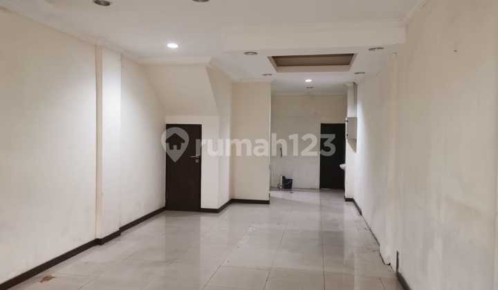 Dijual Ruko Plaza Shinta 3 Lantai di Karawaci, Tangerang