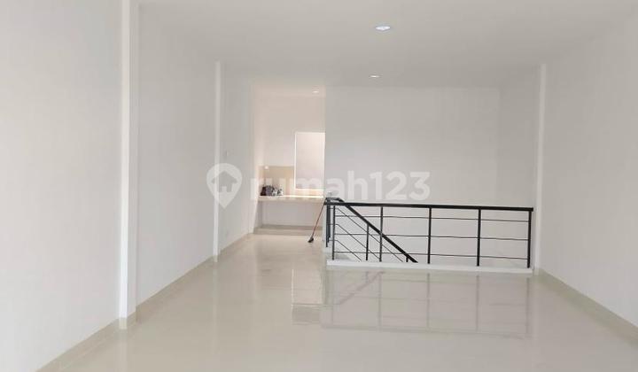 Dijual Ruko Terenovasi 2 Lantai Murah di Gading Serpong