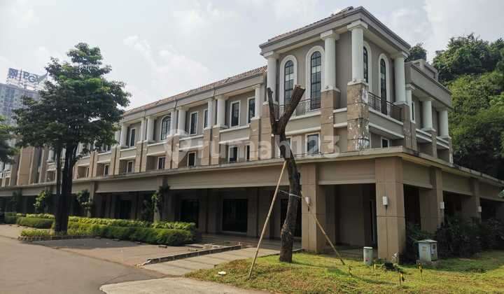 For Sale 5 Units of Adjoined Shophouses at Podomoro Golf View in Bogor. 1