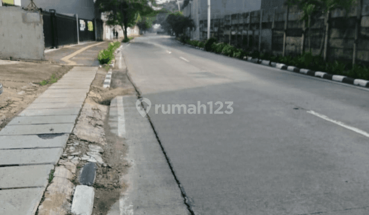 Tanah 2.189 m² Bentuk Kotak Puri, Jakarta Barat 1