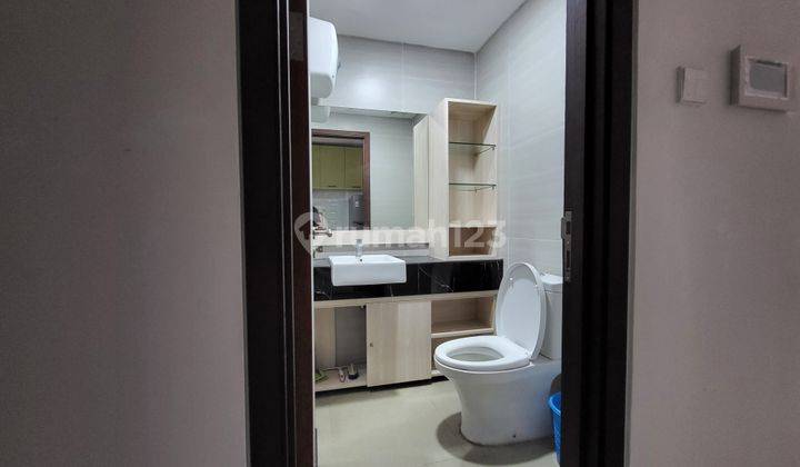 Apartement West Vista Furnished Bagus 2