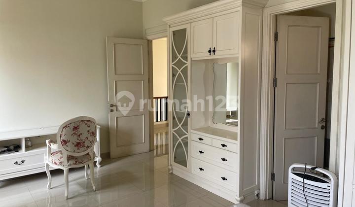 Disewakan Rumah Cluster Pascal Furnished Bagus di Gading Serpong 2