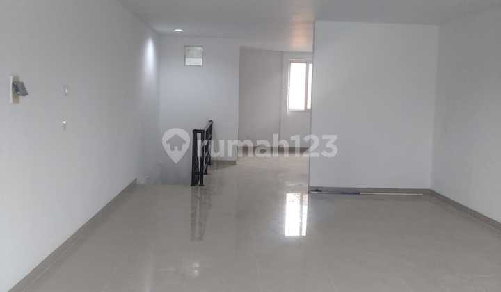 Cheap 3-Story Nice Shop House for Sale in BSD, Tangerang Cheap 3-Story Nice Shop House for Sale in BSD, Tangerang