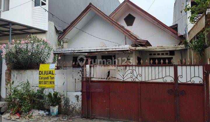 Rumah Tua Murah 2 Lantai Mangga Besar  1