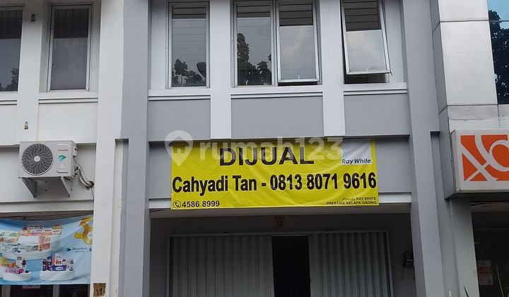 Graha Raya Venice Shop House, 3-Storey Building on Main Road Graha Raya Venice Shop House, 3-Storey Building on Main Road