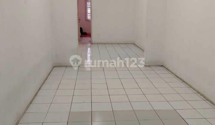 Dijual Rumah 2 Lantai di Kramat Jaya, Jakarta Pusat 2