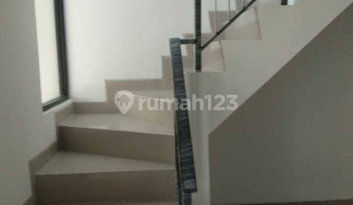 Rumah 2 Lantai, Cluster Dallas Pik 2 Tangerang Banten 2