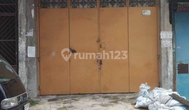 Old House For Sale On Laksa Street