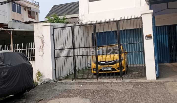 Disewa Ruko 4 Lantai Jl. Tanjung Selor Gambir Jakarta Pusat Disewa Ruko 4 Lantai Jl. Tanjung Selor Gambir Jakarta Pusat