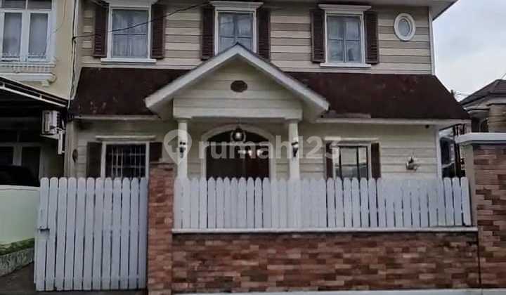 Dijual Rumah 2,5 Lantai di Mutiara Taman Palem, Cengkareng