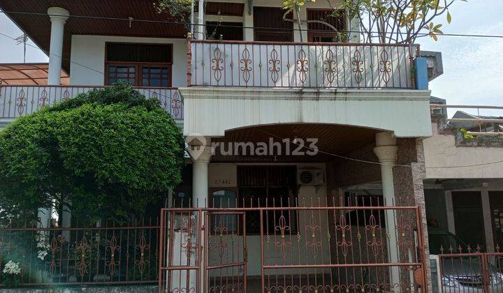 Rumah Hoek 2 Lantai Dalam Perumahan Buaran 2