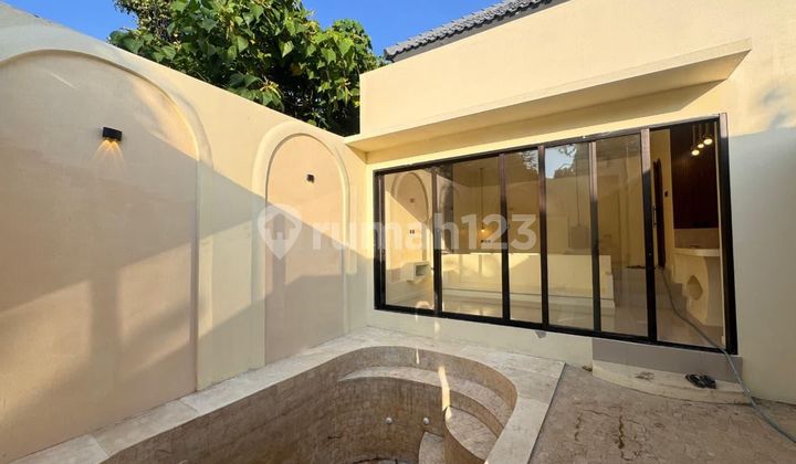 Bohemian Villa Strategically Located Near Beach Club