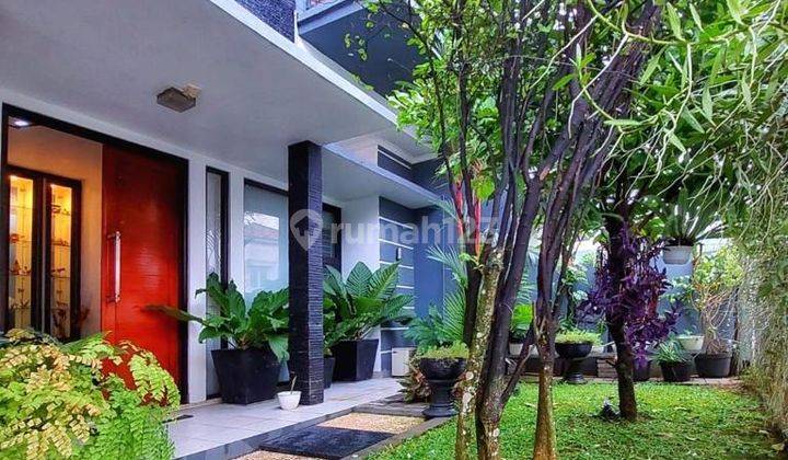 Rumah Modern 2 Lantai Pinggir Jalan Dalam Cluster Jagakarsa 1