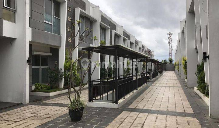 Townhouse Double Decker 3 Lantai Pasteur Bandung 2