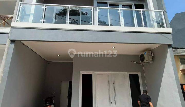 Rumah Minimalis 2 Lantai dalam Cluster Jatiranggon 1