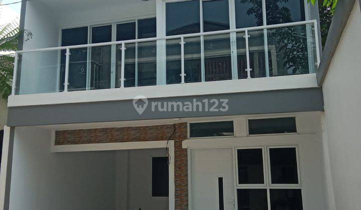 Rumah Minimalis Modern 2 Lantai dalam Cluster Jatiranggon 1