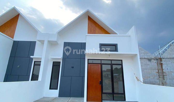 Rumah Scandinavian Tanpa DP di dalam Cluster 1