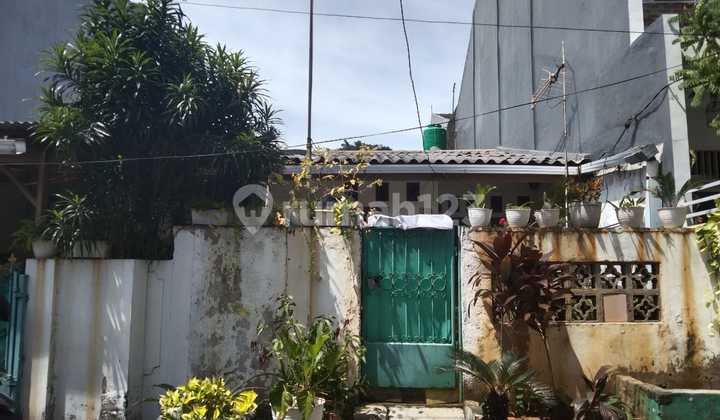 Rumah Minimalis Dalam Komplek Pondok Kelapa