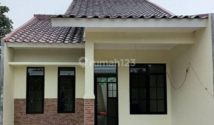 Rumah Minimalis Di Dalam Cluster Sawangan 1