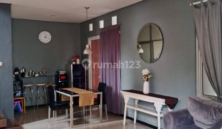 Rumah 2 Lantai Dalam Perumahan Grand Cibubur 2