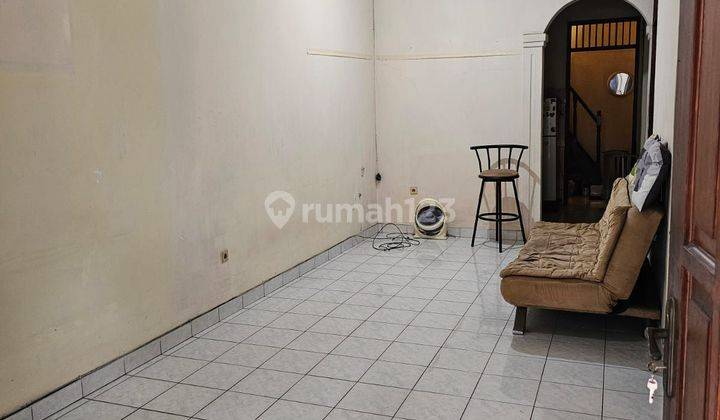 Rumah Minimalis 2 Lantai Dalam Perumahan 1