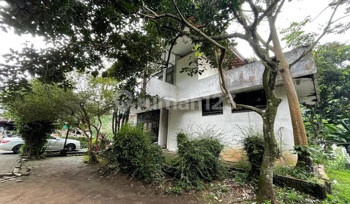 Tanah Luas Strategis Di Pinggir Jalan Ciumbuleuit