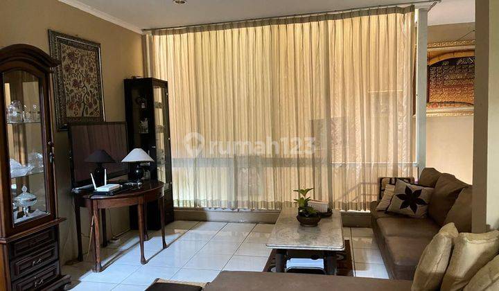 Rumah 2,5 Lantai Full Renov Kota Baru Parahyangan 2