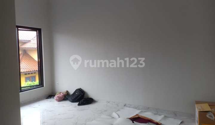 Rumah Minimalis Modern 2 Lantai Di Dalam Komplek 2