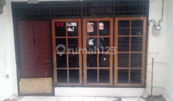 Rumah 2 Lantai Lokasi Strategis Kramat Jaya