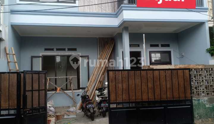 Rumah Minimalis Modern 2 Lantai Di Dalam Komplek Rumah Minimalis Modern 2 Lantai Di Dalam Komplek