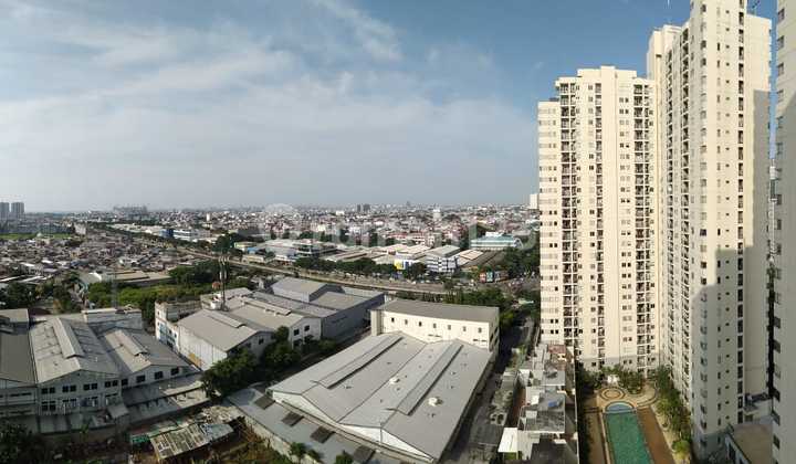 Apartement Maple Park. 3 Beds Room. View Laut. Murah. Kemayoran. Jakarta Kota