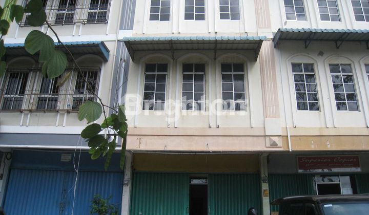 Ruko Murah. Belakang Edukids. Sie Panas. depan Gelael. Batam