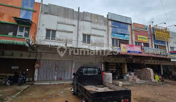 Laguna Center Shop House. Two Units in a Row. In front of Brimob. Tembesi. Batam.