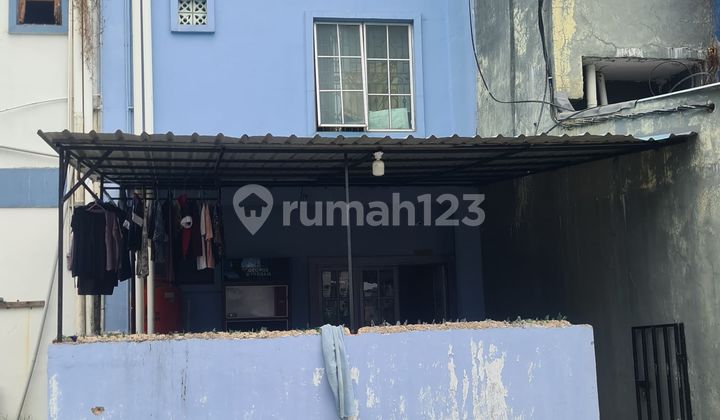 Nagoya Shop House. Green Garden Complex. Corner Lot. Cheap. In front of Love Seafood Nagoya. Batam.