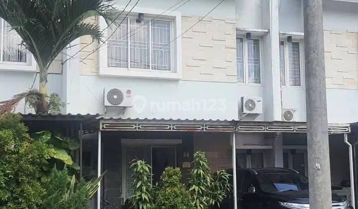 Rumah' dijual  town house 2 lt jatiwaringin  1