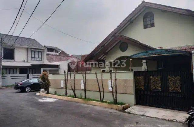 Di Jual Rumah Bagus Murah Sekali Di Jakarta Timur  1