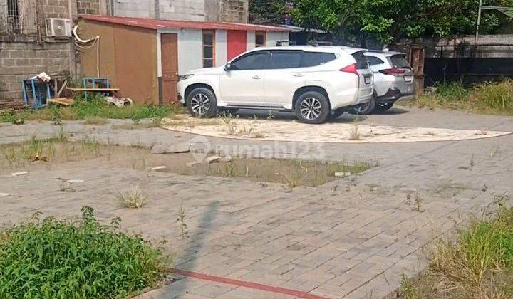 Dijual Lahan Pinggir jalan Sudah Tembok Keliling,Samping Sekolah' Strada 2