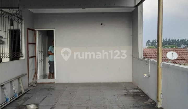 Disewakan Ruko Baru Renov 2,5 Lt Daerah Pondok Kopi Duren Sawit 2