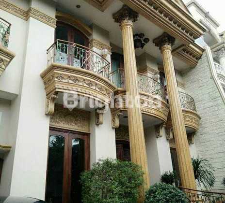 Dijual Rumah Kelasik di Kelapa Gading Jakarta Utara 1