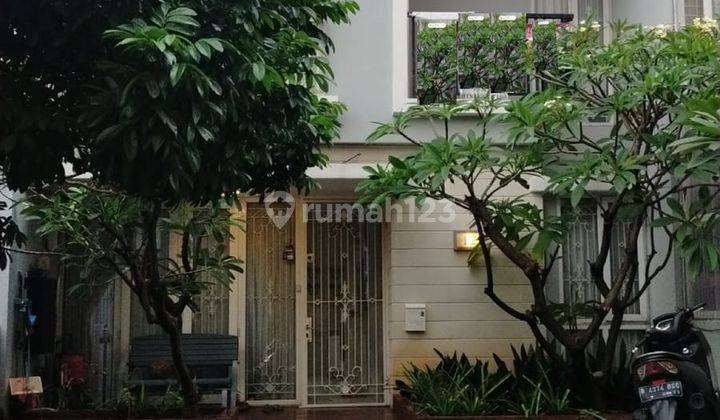 RUMAH CANTIK DI GREEN COURT 1