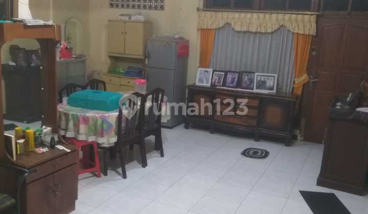 Rumah Bagus Stratgeis Siap Pakai di Jalan Tengger 2