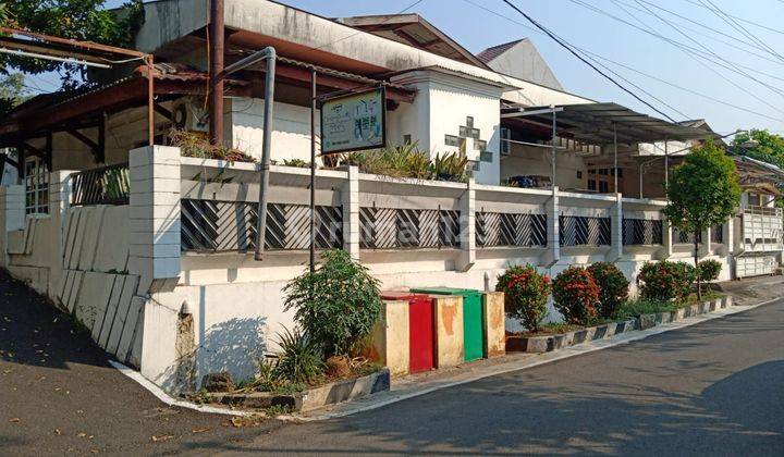 Rumah Bagus 2 Muka di Jalan Papandayan Semarang 1